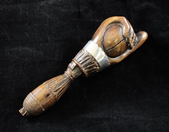 A 19th century carved treen nutcracker, 6.25in.